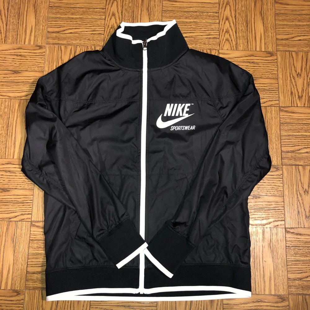 Nike Windbreaker Jacket